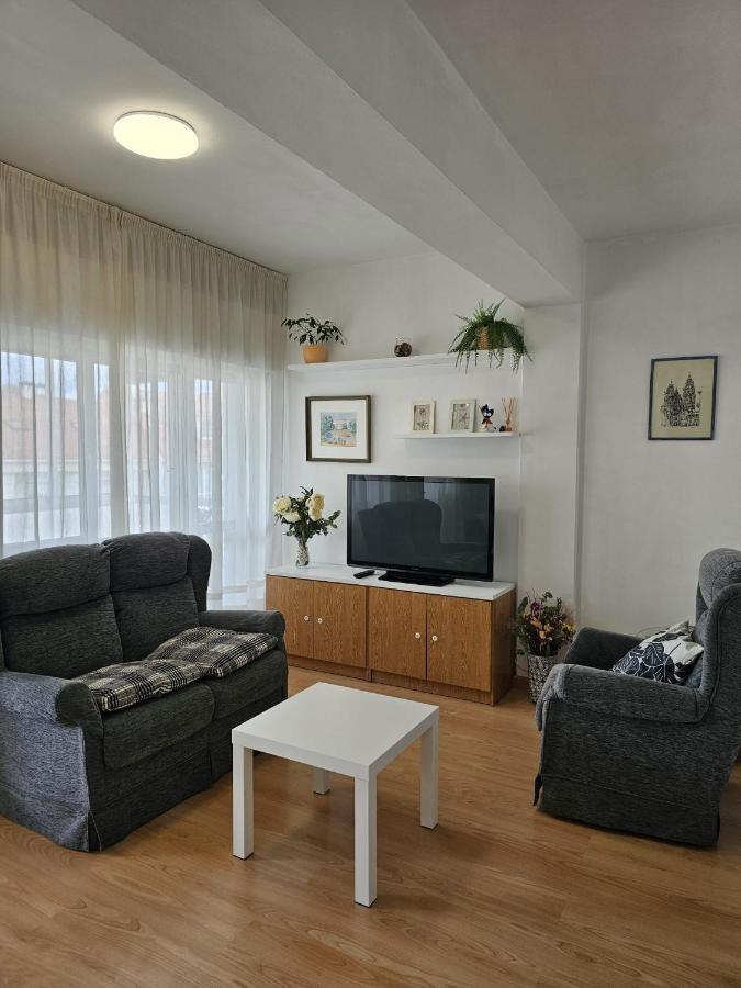 Meda Padron Apartment Luaran gambar